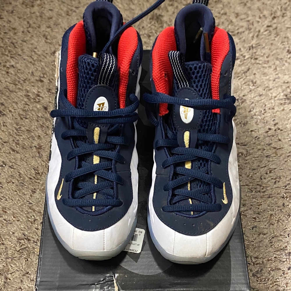 Nike Little Posite One. Obsidian, light shimmery white and university red